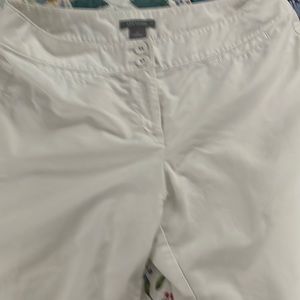 White AnnTaylor Shorts, size 10